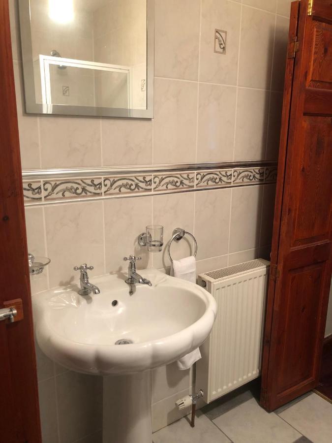 Executive Serviced Apartments 2 Forfar Exterior foto
