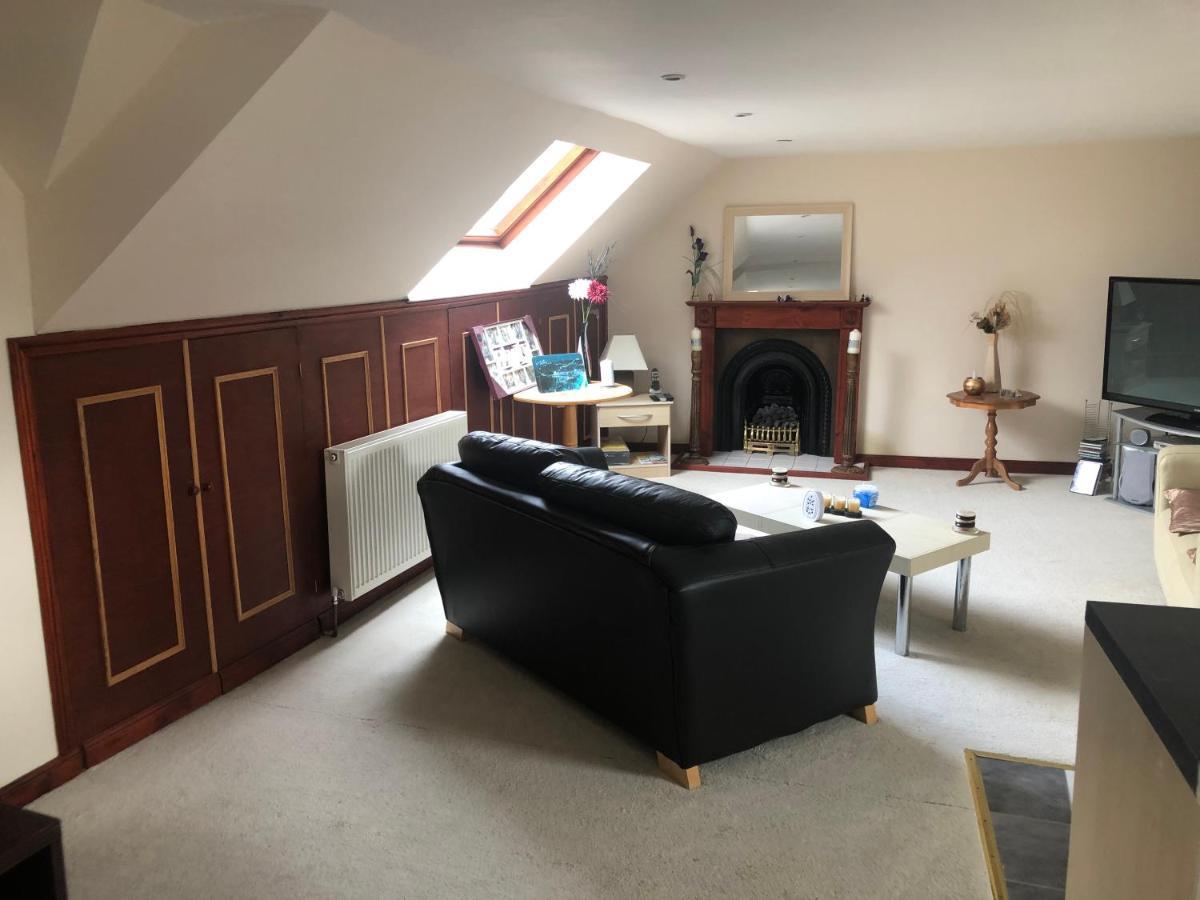 Executive Serviced Apartments 2 Forfar Exterior foto
