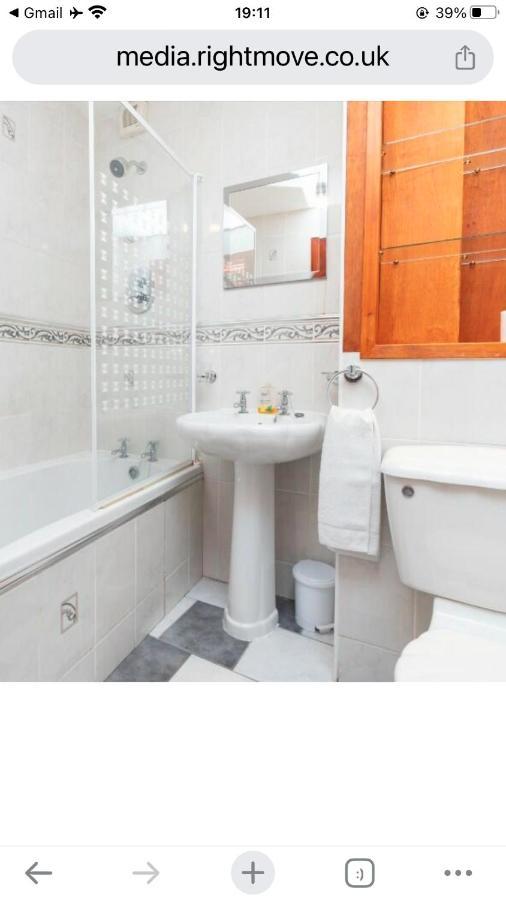 Executive Serviced Apartments 2 Forfar Exterior foto